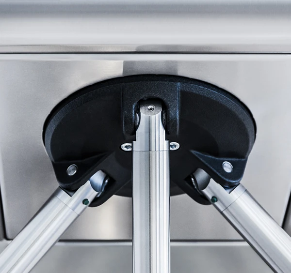 Скоростной проход ST-11 с&nbsp;распашными створками и встроенным картоприемником